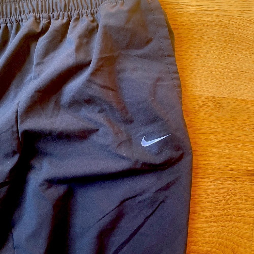 NWOT Nike Black Girls' Dri-FIT One Woven Training Pants Size Medium